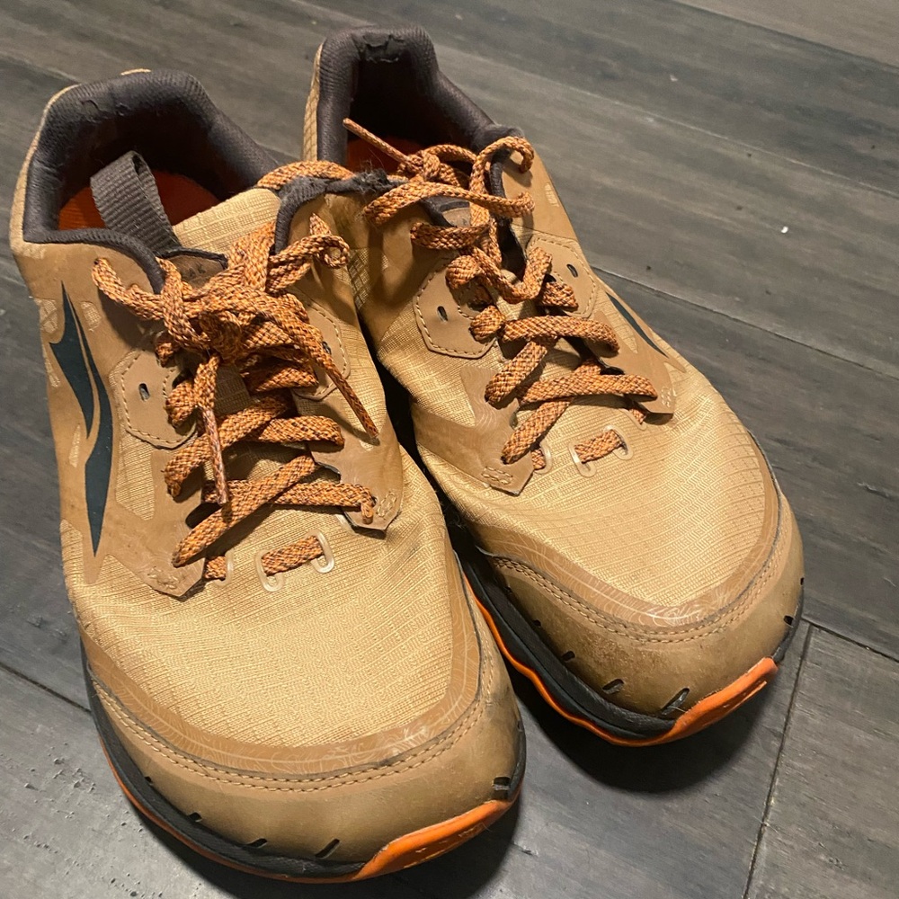 Altra Peak 6 Hiking Shoes